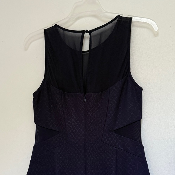 Elegant sheer dark navy blue Sleeveless Dress - Picture 3 of 5